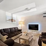 Sea View With Shared Pool פומר