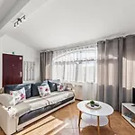 בית הארחה Sea View With Shared Pool 3*