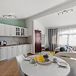 Sea View With Shared Pool בית הארחה פומר