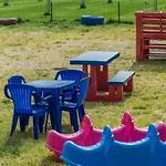Sea View With Shared Pool בית הארחה