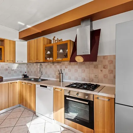 Sea View With Shared Pool 3*