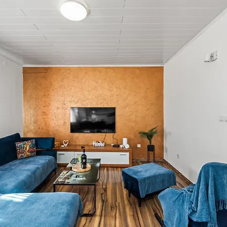 Sea View With Shared Pool ゲストハウス ポメル