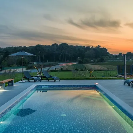 Vendégház Sea View With Shared Pool