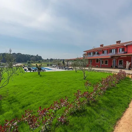 Vendégház Sea View With Shared Pool 3*