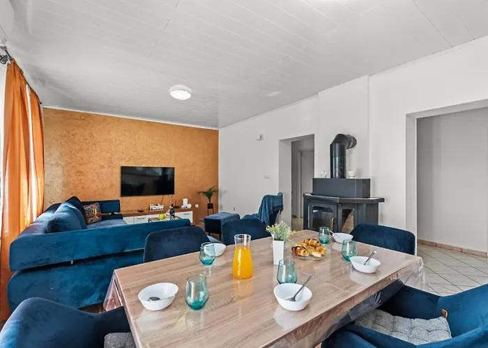 Gasthuis Sea View With Shared Pool 3*