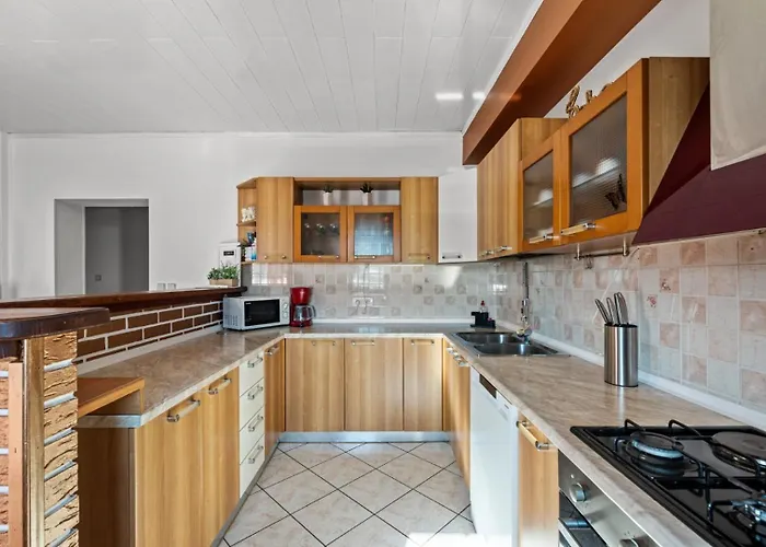 Sea View With Shared Pool