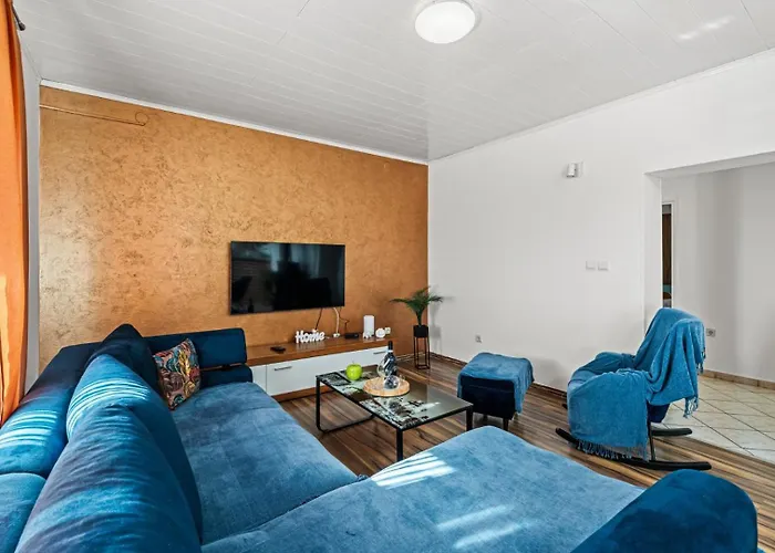 Gasthuis Sea View With Shared Pool