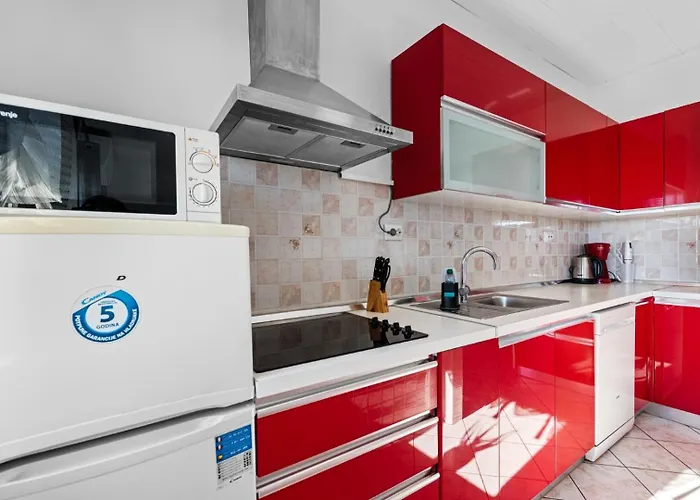 Sea View With Shared Pool