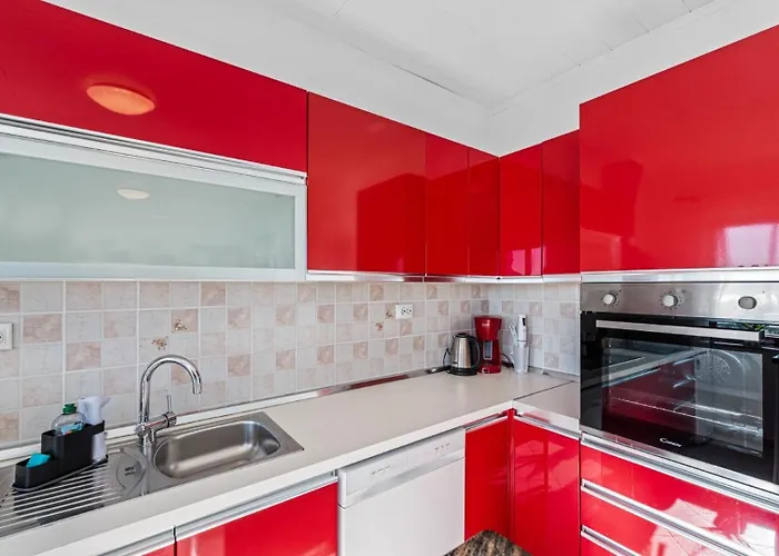 Sea View With Shared Pool Gasthuis