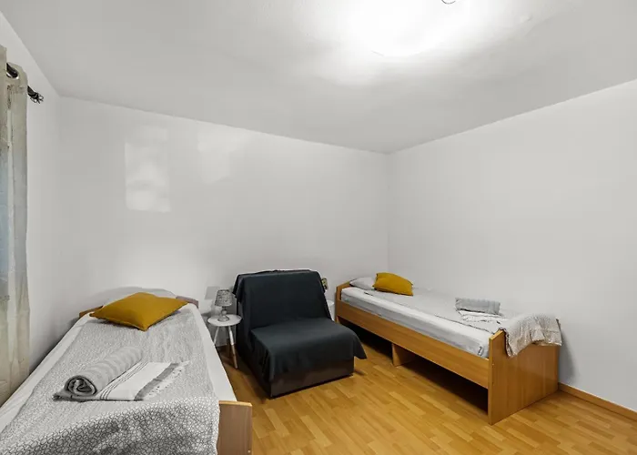 Sea View With Shared Pool Pomer