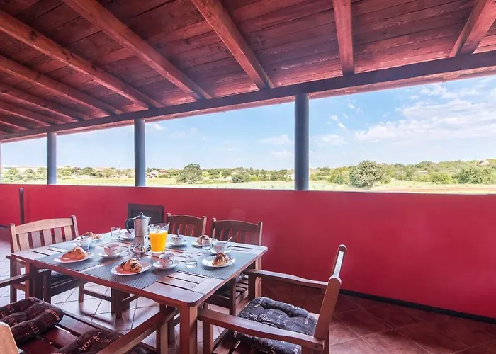 Sea View With Shared Pool Gasthuis 3*