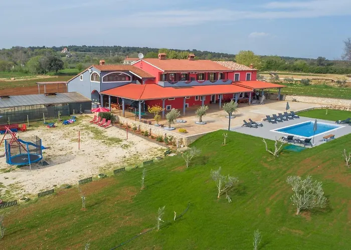 Gasthuis Sea View With Shared Pool Pomer