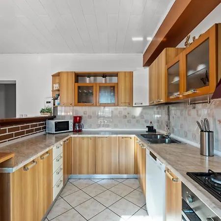 Sea View With Shared Pool