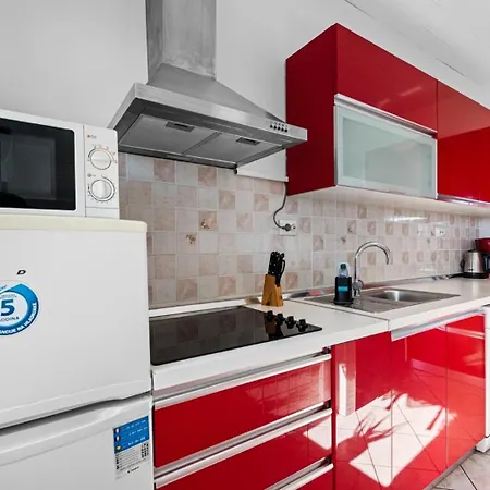 Sea View With Shared Pool