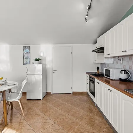 招待所 Sea View With Shared Pool 波梅尔