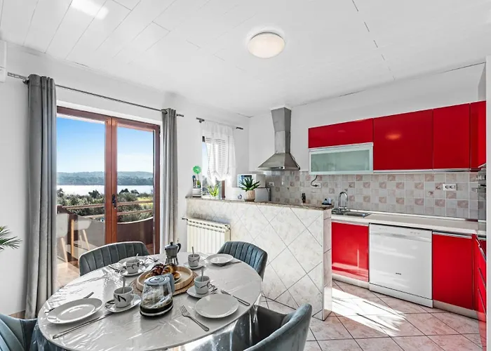 Sea View With Shared Pool Gæstehus 3*