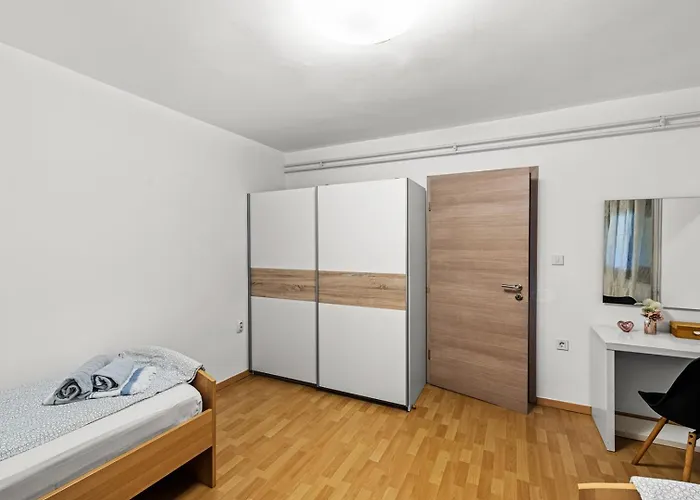 Sea View With Shared Pool